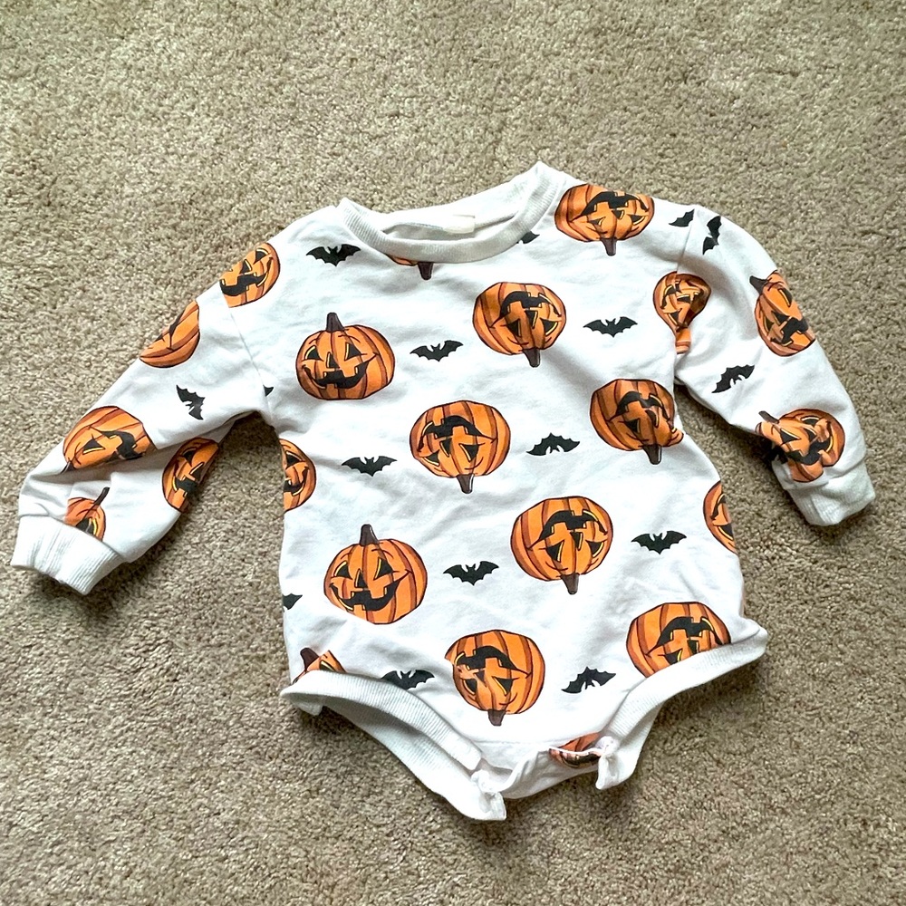 Pumpkin / Halloween Longsleeve Onesie, Size 3-6M